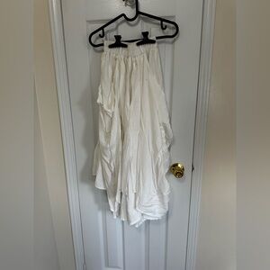 Flowy white Wide-Leg Pants – Size Small